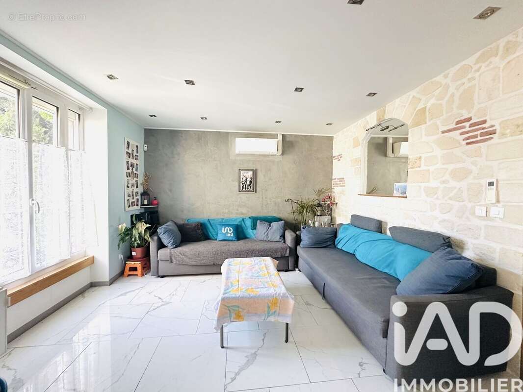 Photo 2 - Maison à LE THILLAY