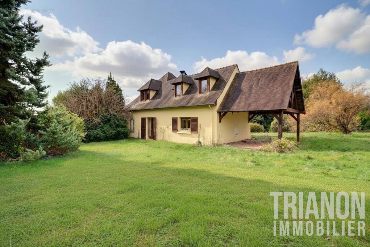 Maison à MEZY-SUR-SEINE