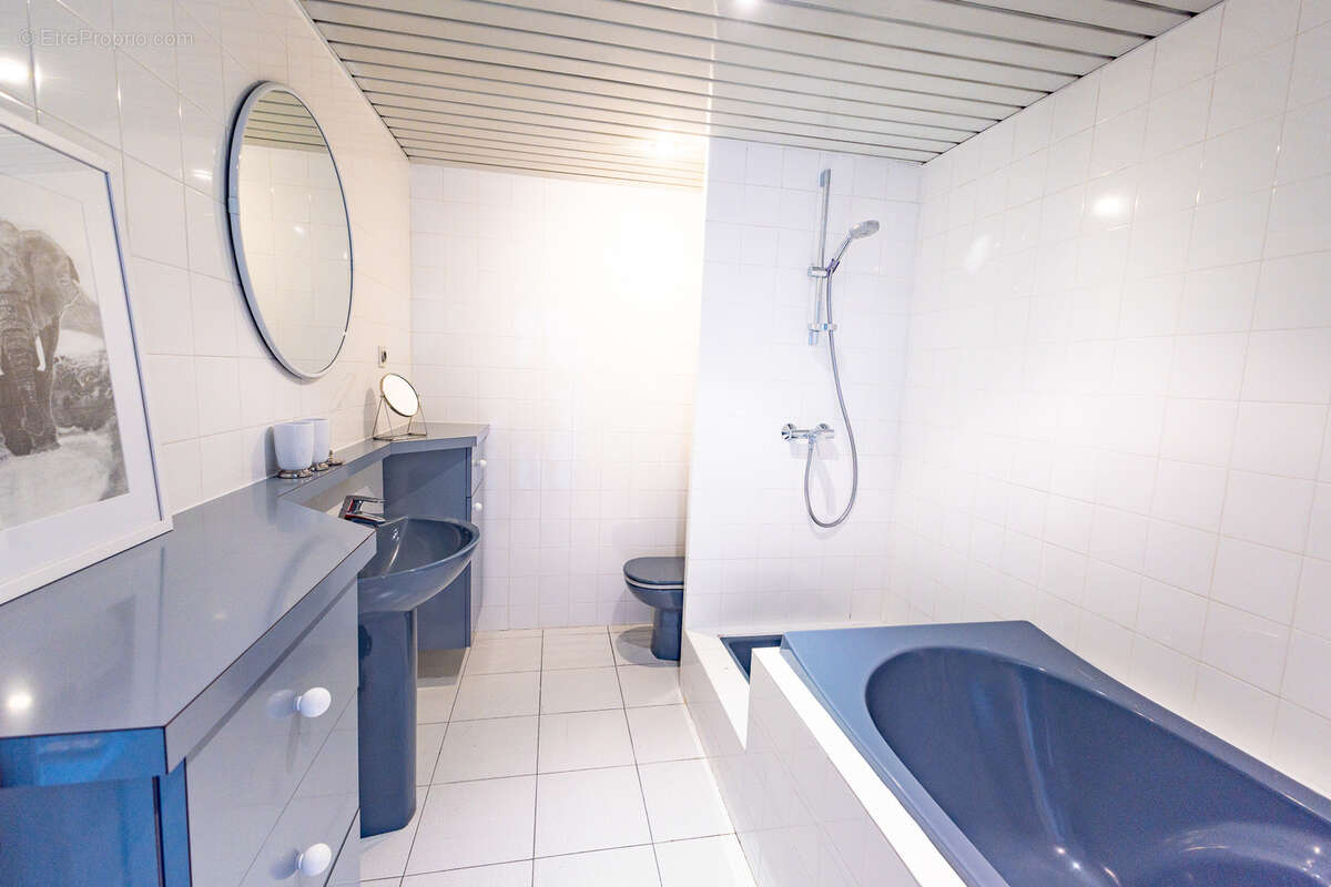 Appartement à MARSEILLE-7E