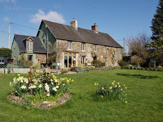 Maison à LE BENY-BOCAGE