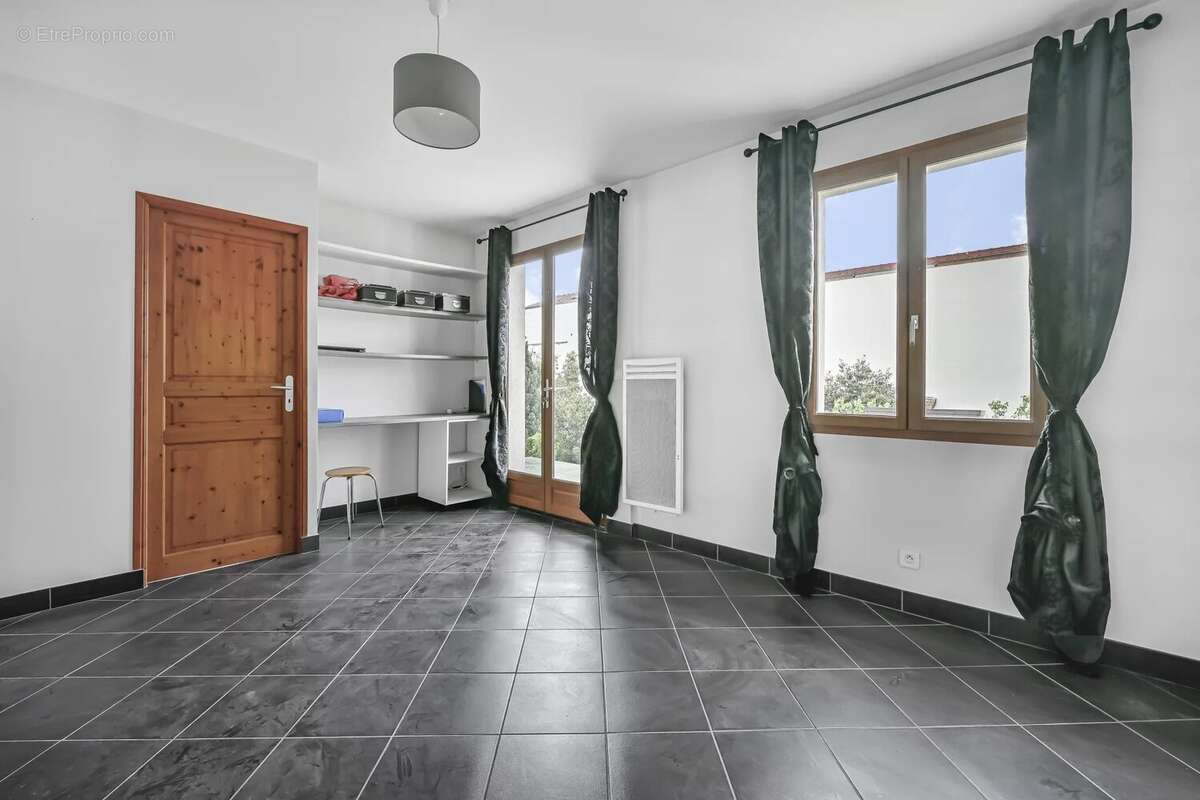 Maison à RUEIL-MALMAISON