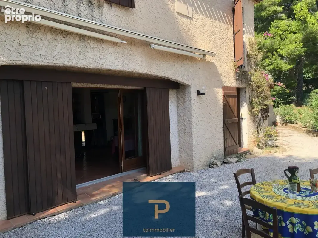 Maison 5 pièces 110 m² à vendre à Saint-Cyr-Sur-Mer (83270) - photo 8