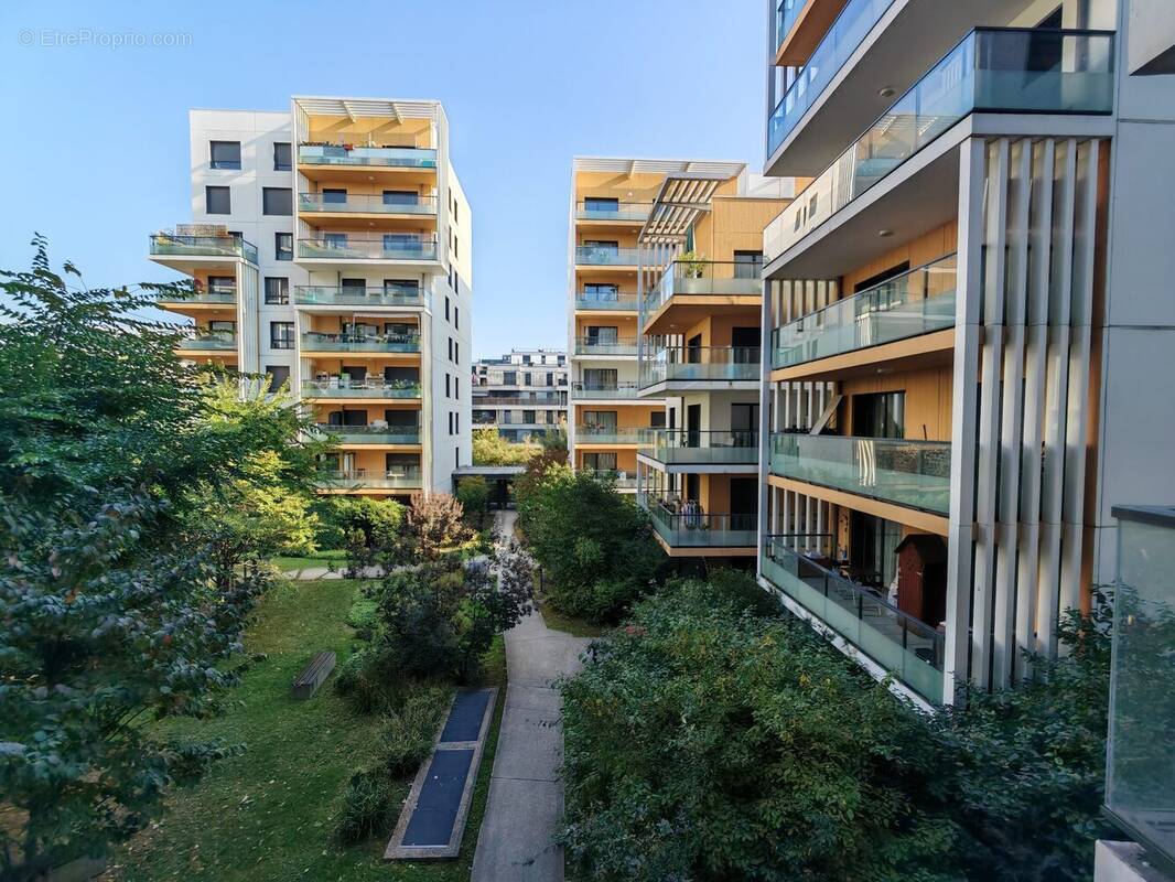 Appartement à GENNEVILLIERS