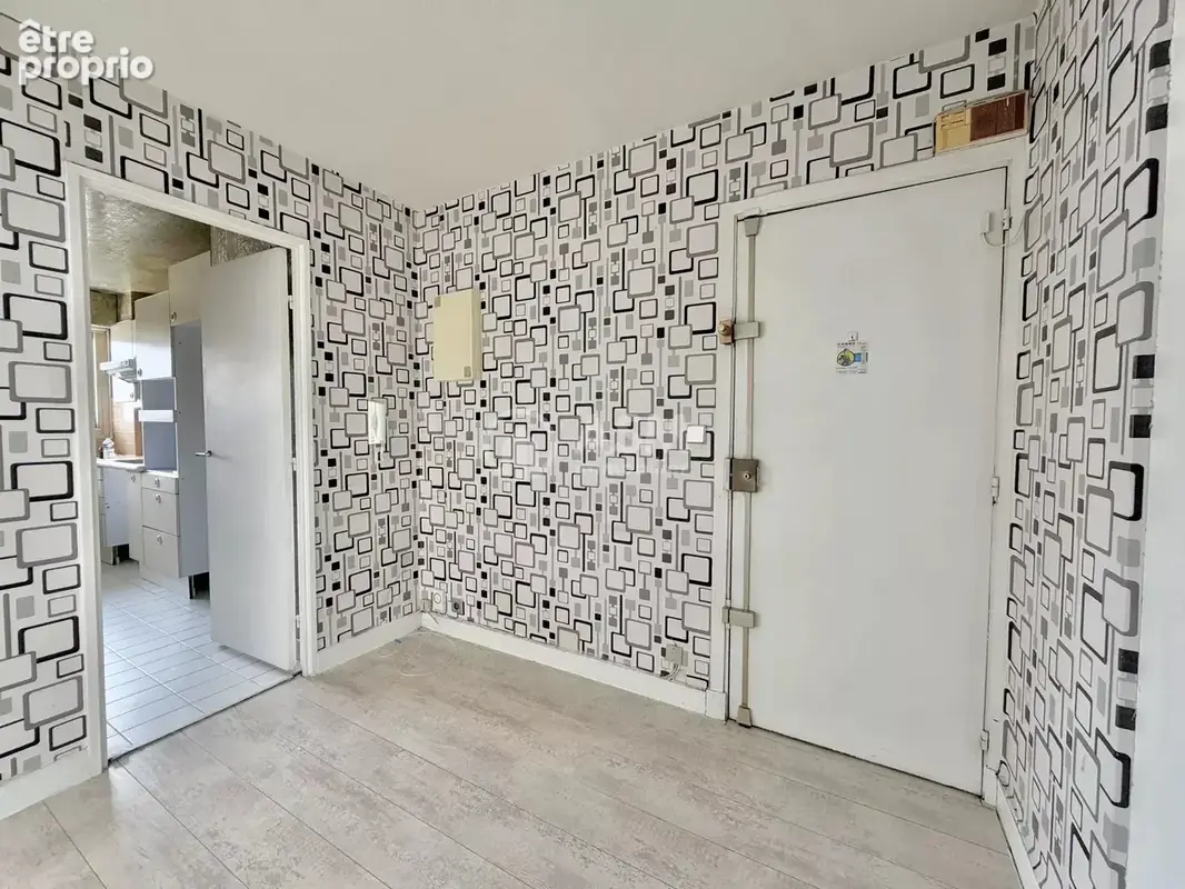 Appartement à COURBEVOIE