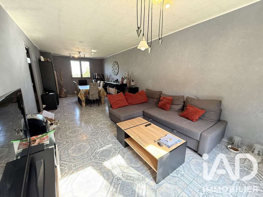 Maison 80 m² à Villemanoche  - photo 4