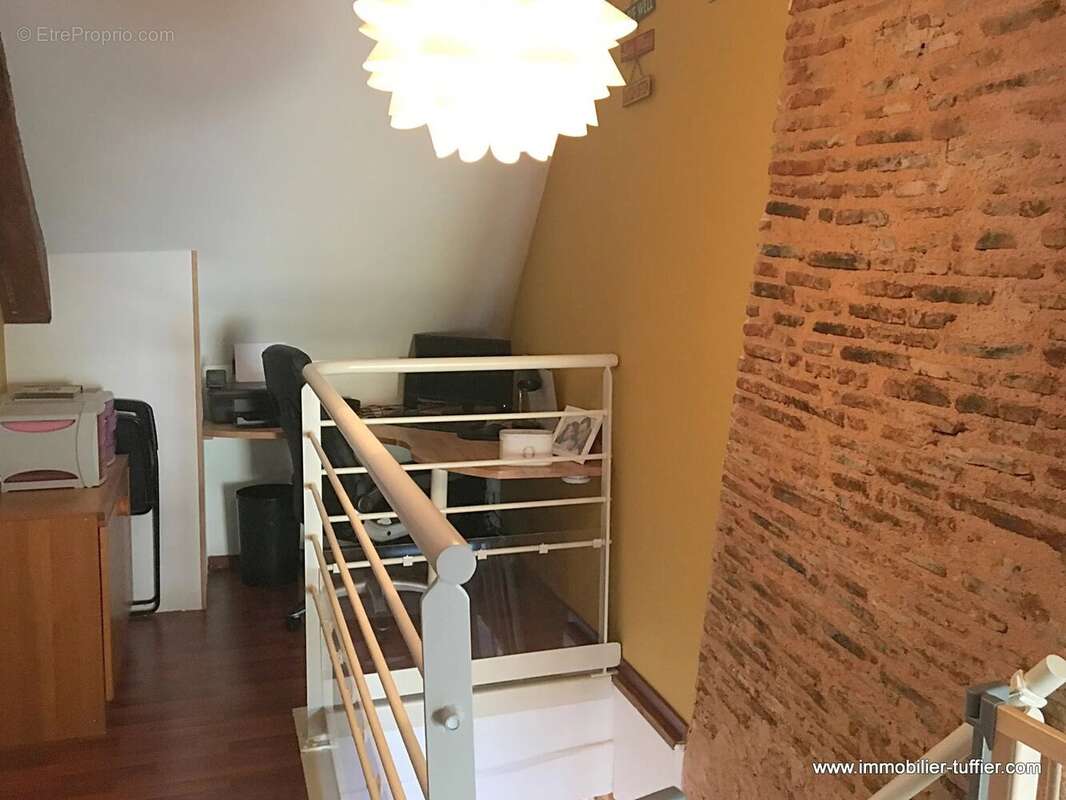 Maison à MONTFORT-LE-GESNOIS