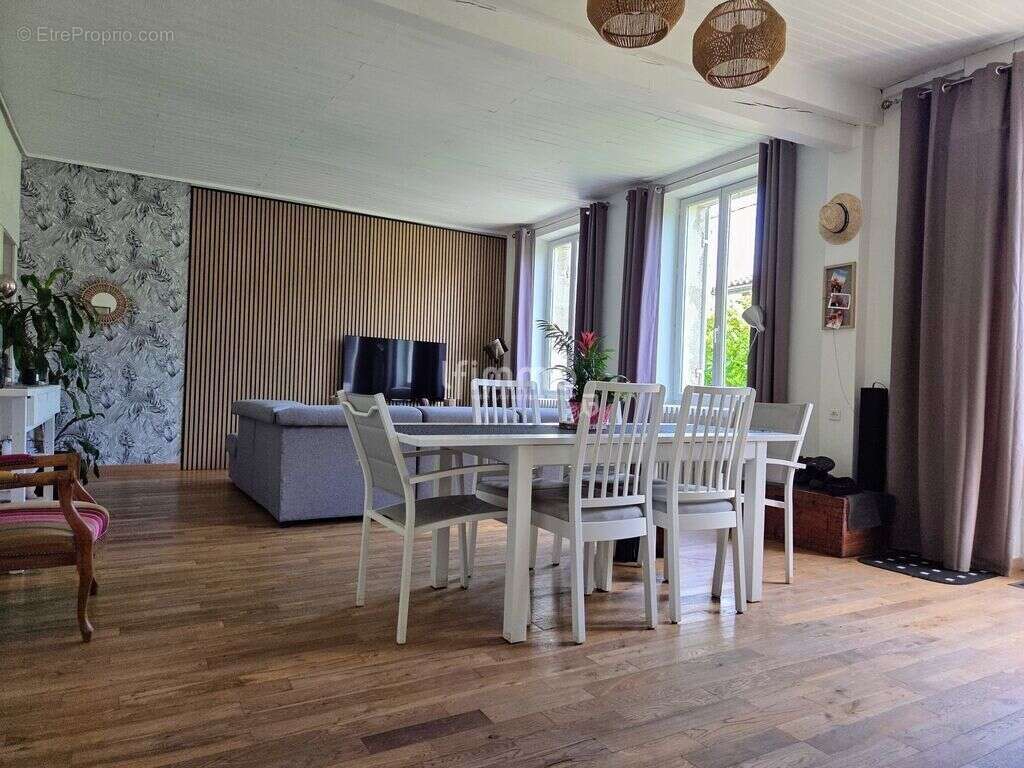 Maison à LISTRAC-MEDOC