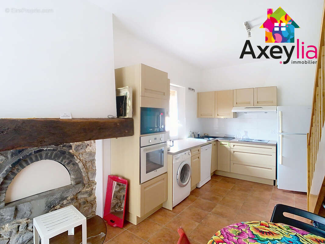 Maison à SAINT-JEAN-SAINT-MAURICE-SUR-LOIRE