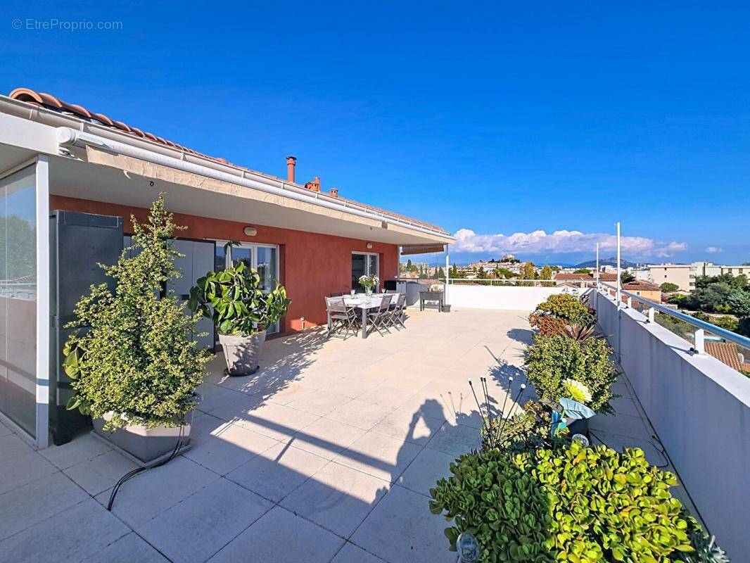 Appartement à LA GARDE