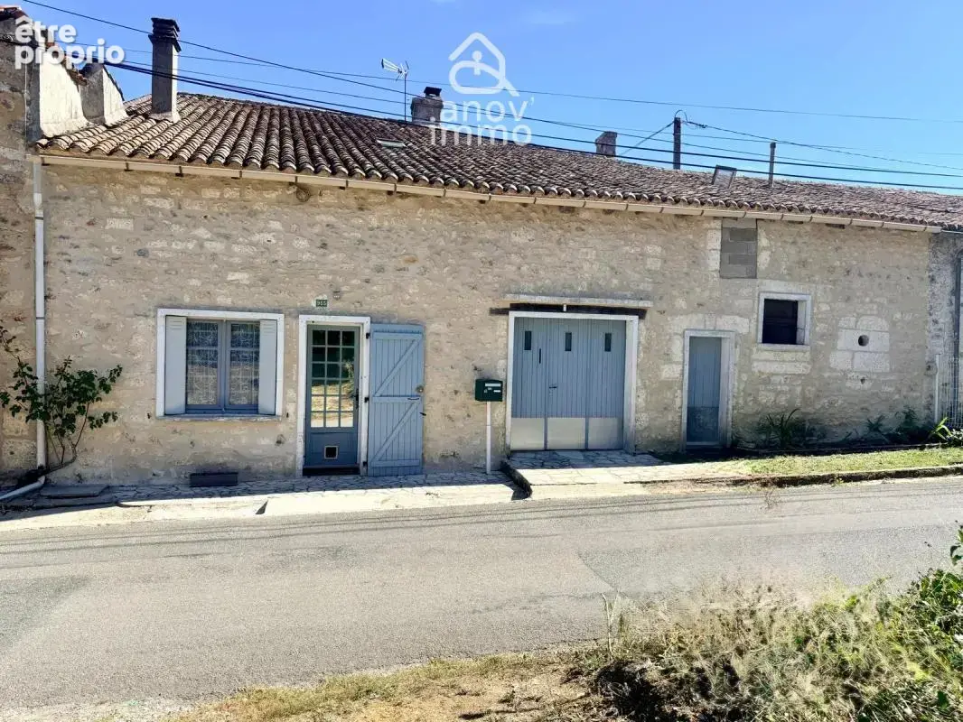 Maison à VOUZAN