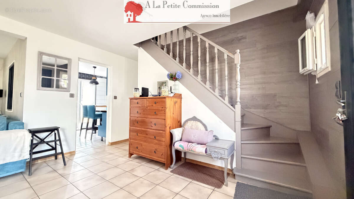 Maison familiale 4 chambres   Secteur recherché proche Leclerc Barjouville - photo 6