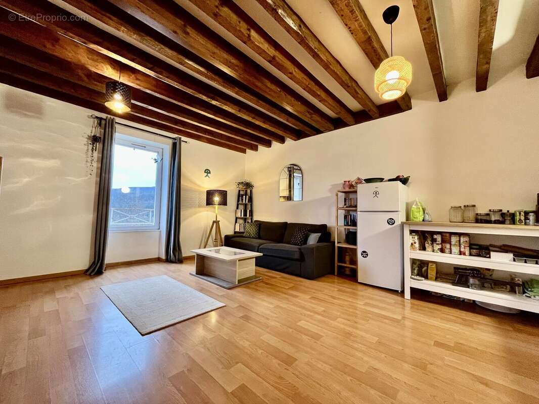 Appartement à VELARS-SUR-OUCHE