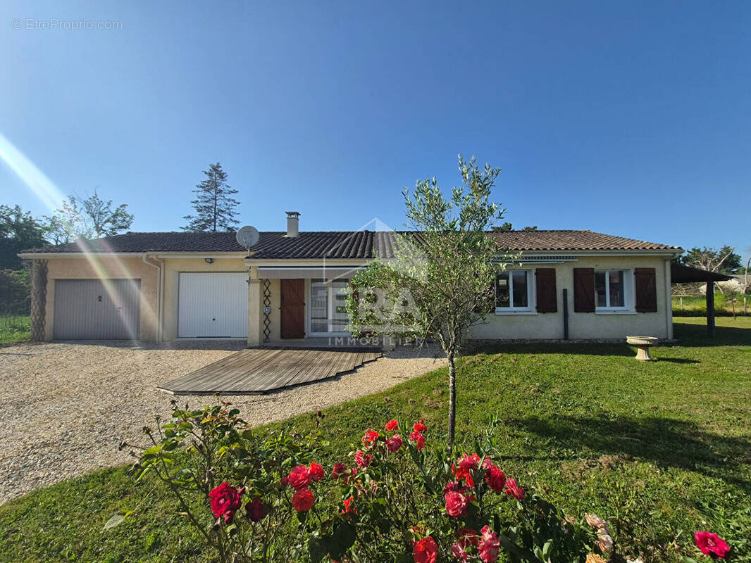 Maison à MONTPON-MENESTEROL