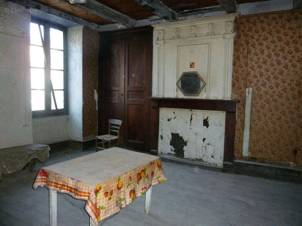 Maison à PUY-L'EVEQUE