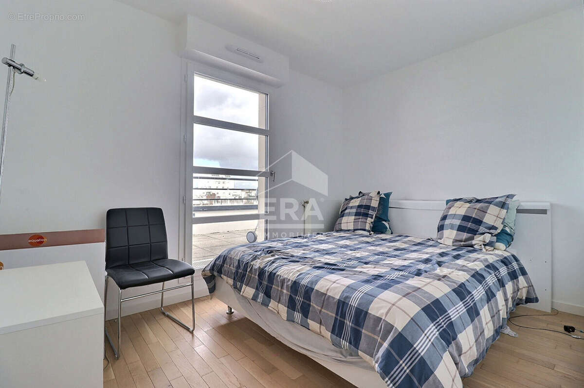 Appartement Colombes 5 pièce(s) 97 m2 - terrasse de 67 m² - photo 9