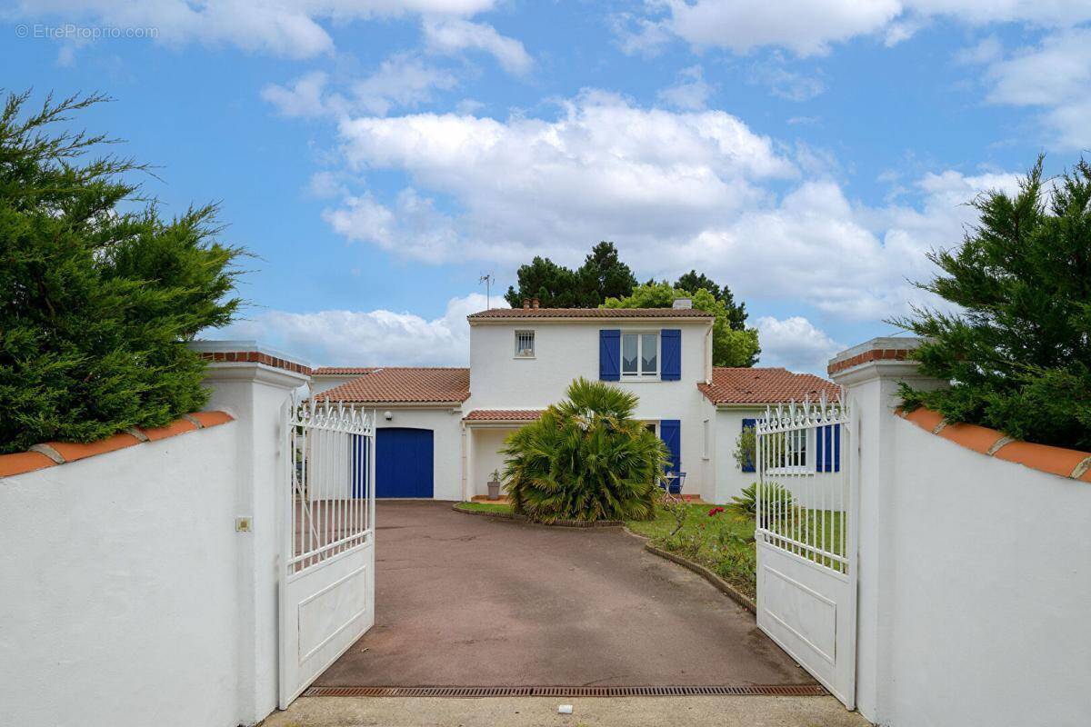 Maison à SAINT-MICHEL-CHEF-CHEF