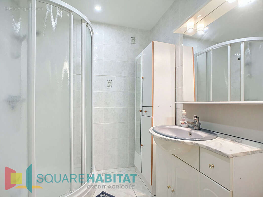 Appartement à MANDELIEU-LA-NAPOULE