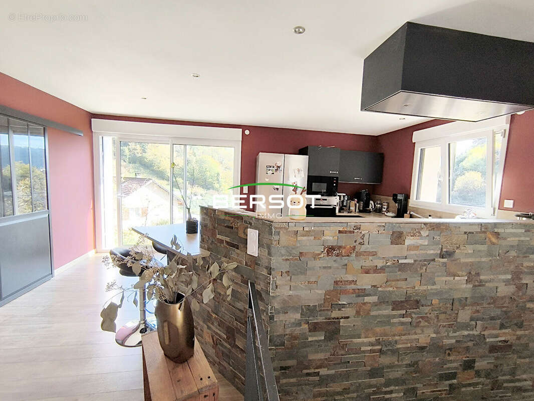 Maison à BAUME-LES-DAMES