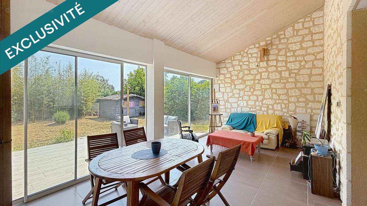 Maison 136 m² à Ambares-Et-Lagrave  - photo 2