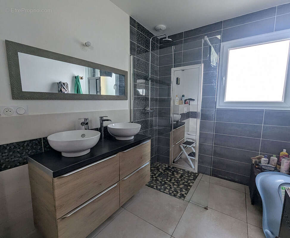 Maison à LURCY-LE-BOURG