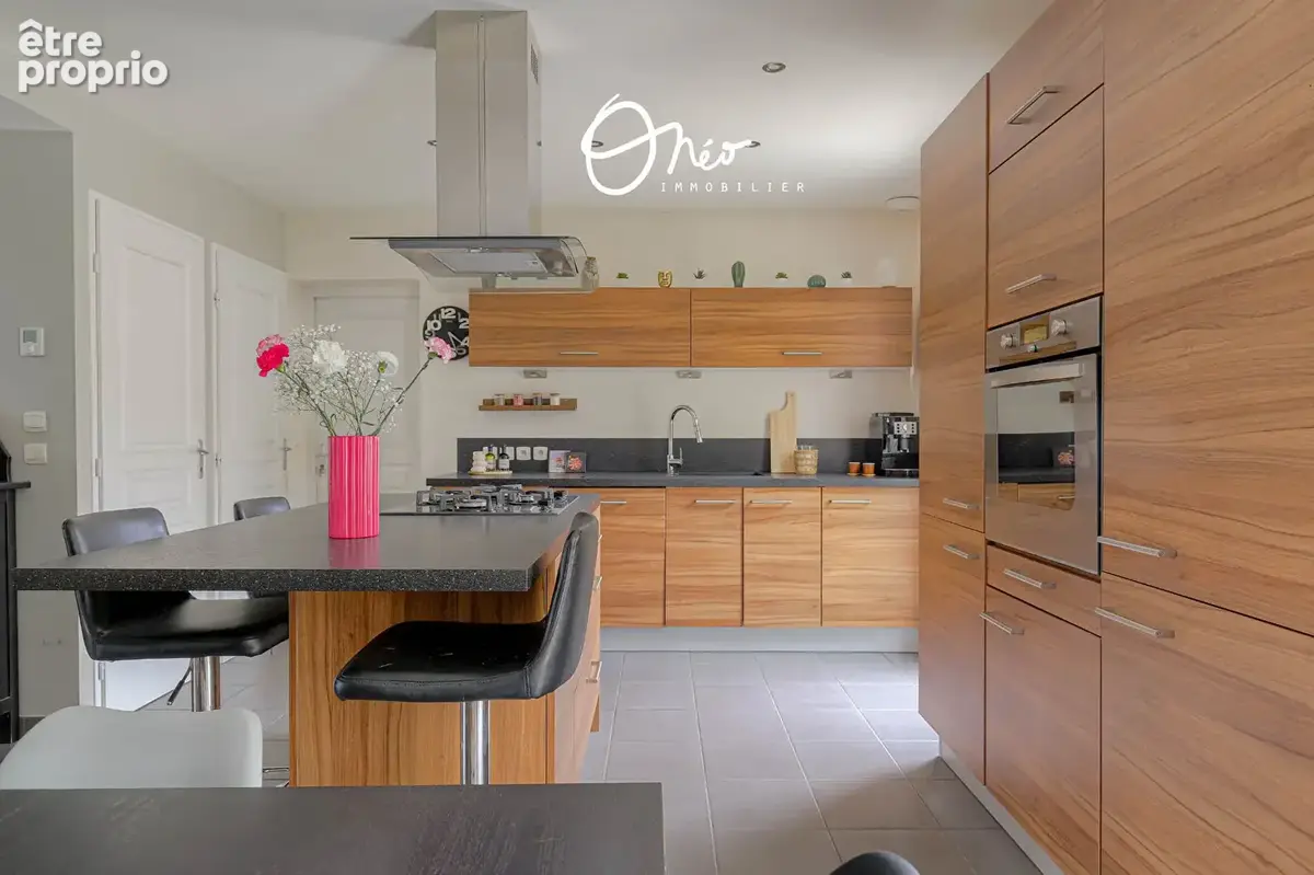 Mions coeur village - Maison 4 pièces de 85 m2 avec garage - photo 8