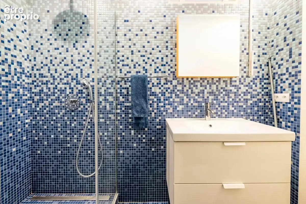Cœur de Passy, bel appartement rénové, au calme, très lumineux,  jolie vue dégagée, ambiance village - photo 15