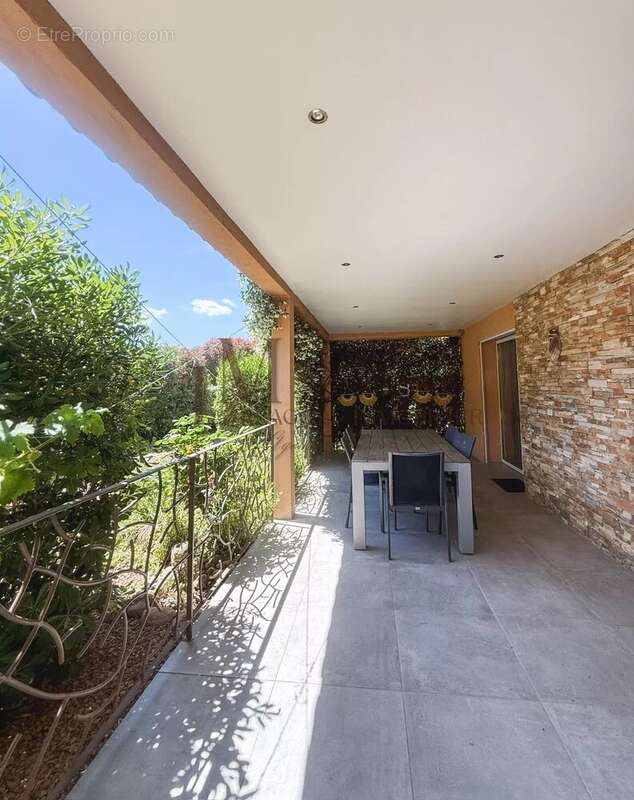 Maison à PORTO-VECCHIO