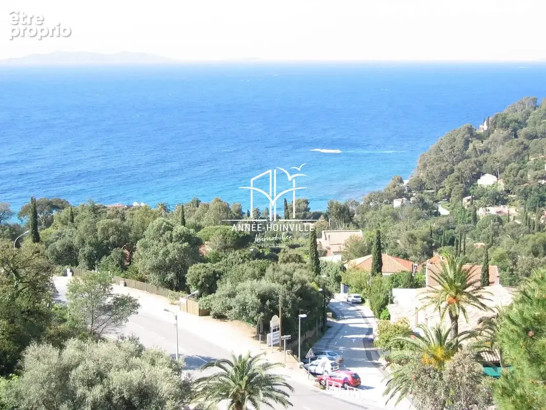 Appartement 84 m² à Rayol-Canadel-Sur-Mer  - photo 4