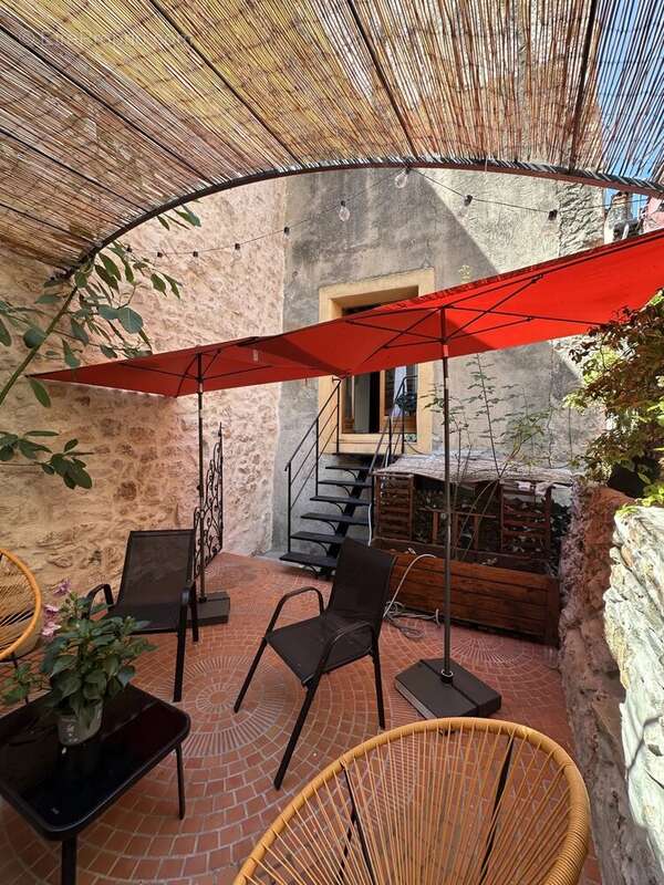 Maison à AUPS