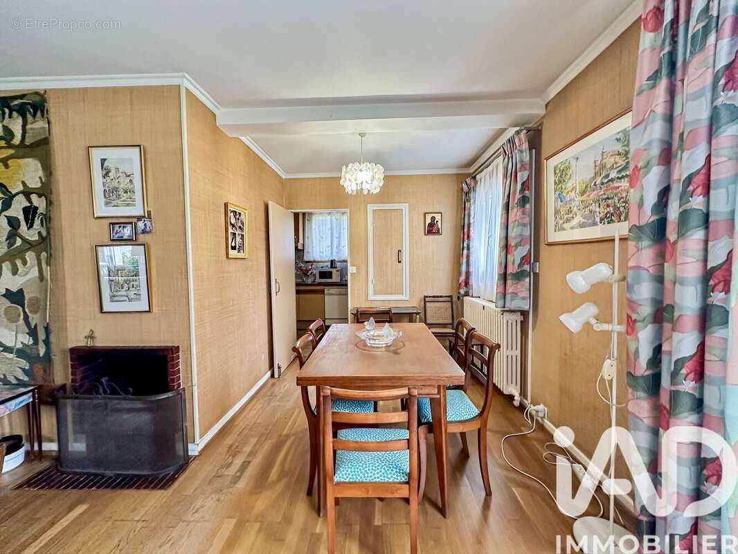 Photo 7 - Maison à LA CELLE-SAINT-CLOUD