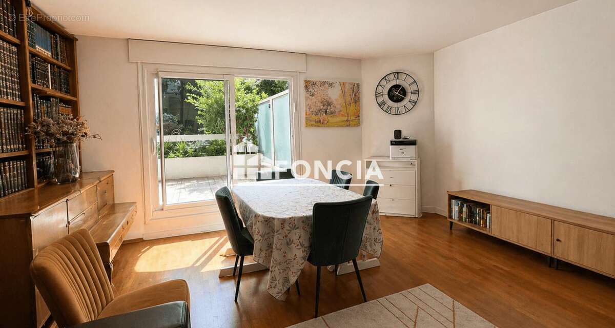 Appartement à PARIS-12E