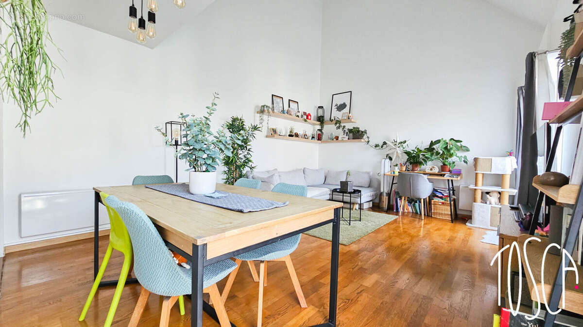 Appartement à THIAIS