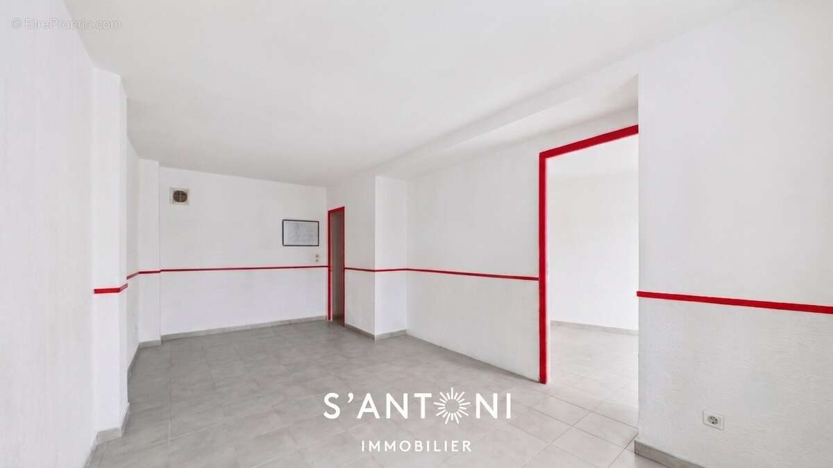 Local Commercial  Centre-ville de Vias - photo 2