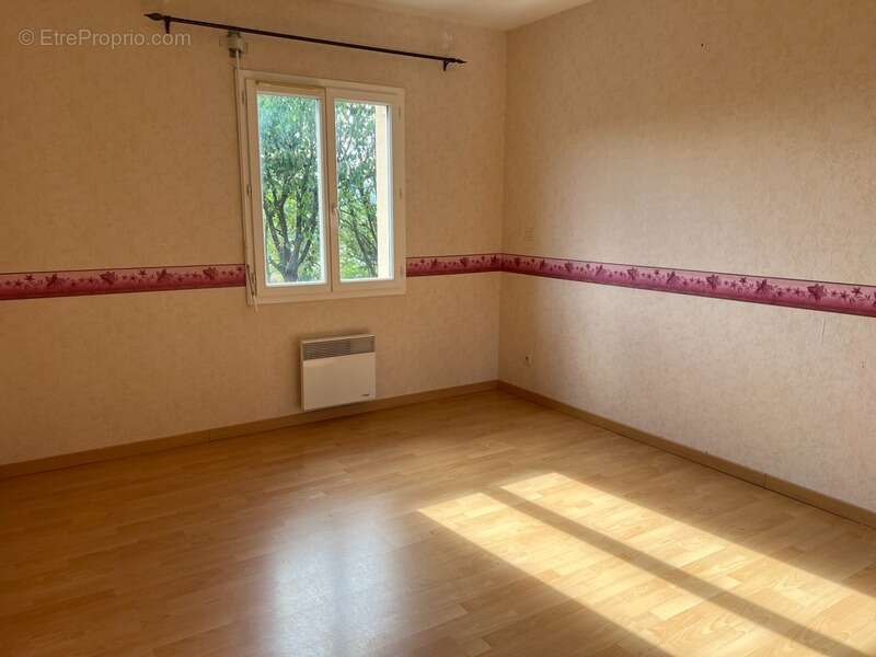 Maison à CHAUFFAILLES