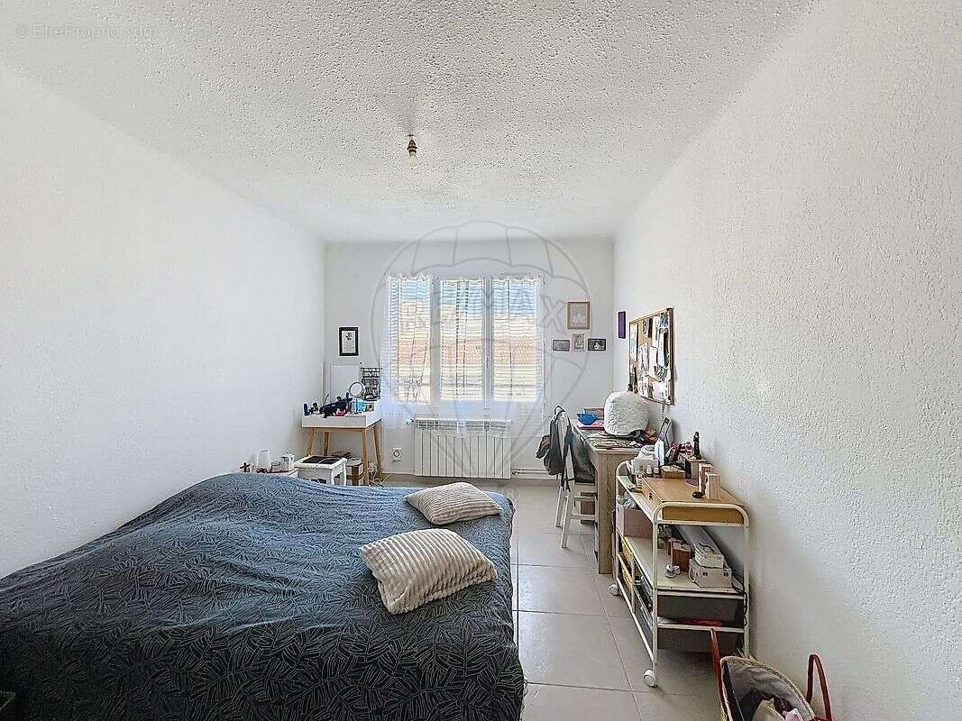 Autre à NIMES