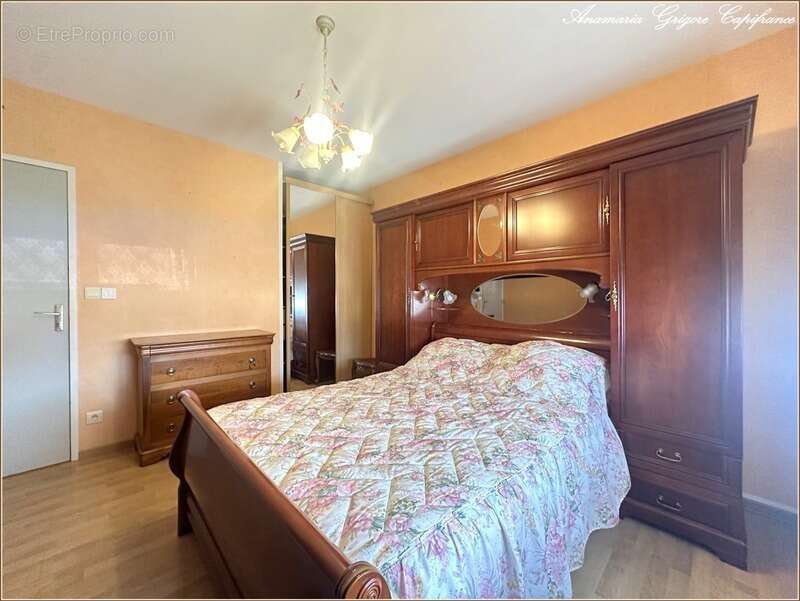 CHUISNES ( 28190) - Maison familiale 102m²,  3 chambres (possibilité d'une quatrième) terrain 1141 m², sous-sol total - photo 7
