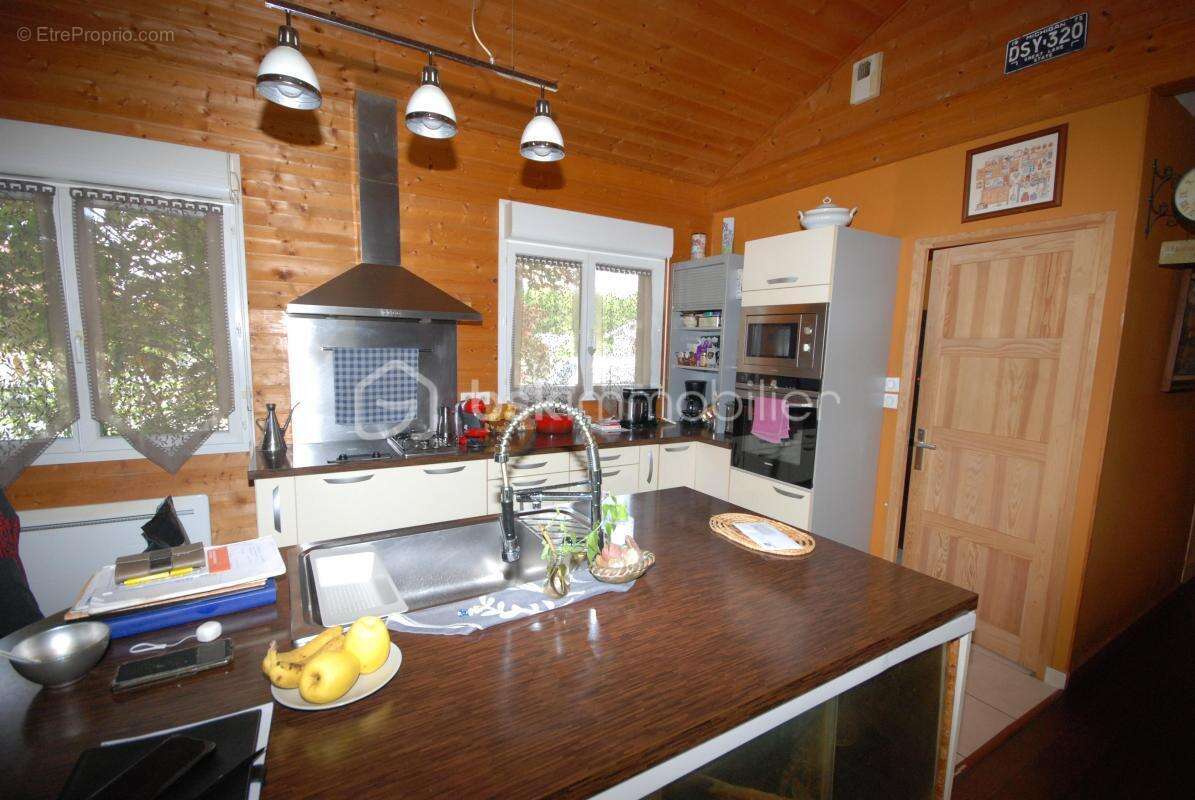 Maison à PORT-DE-LANNE