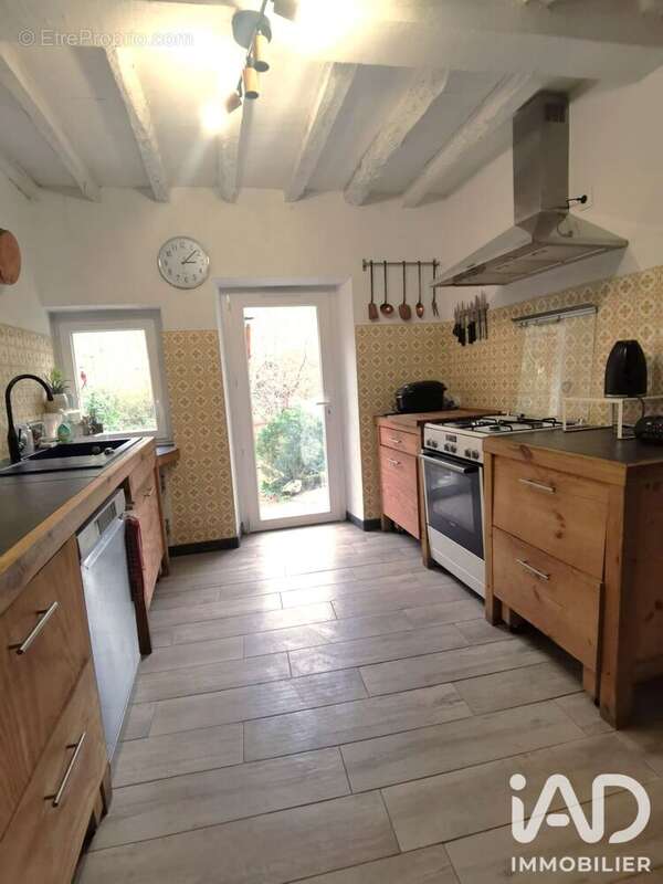 Maison 262 m² à Lurbe-Saint-Christau  - photo 2