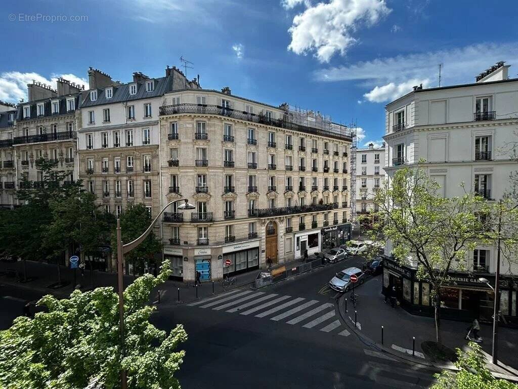 Appartement à PARIS-18E