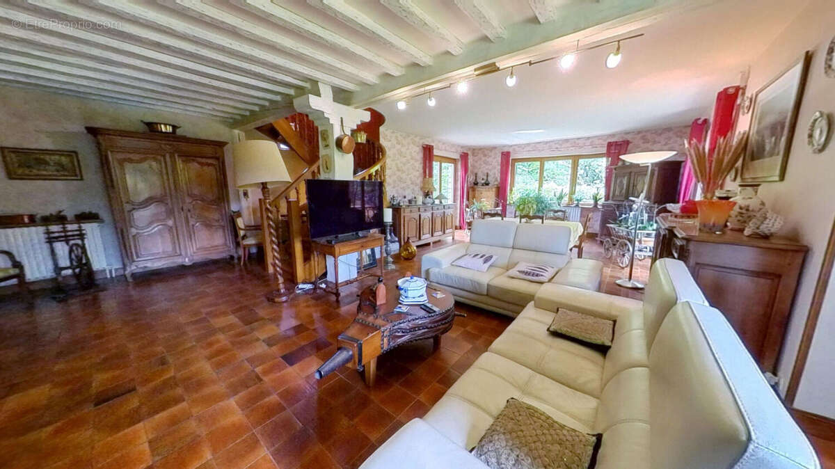 Maison à LA CHAPELLE-SUR-FURIEUSE