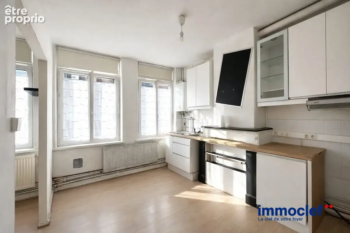 Appartement 42 m² à La Madeleine  - photo 2
