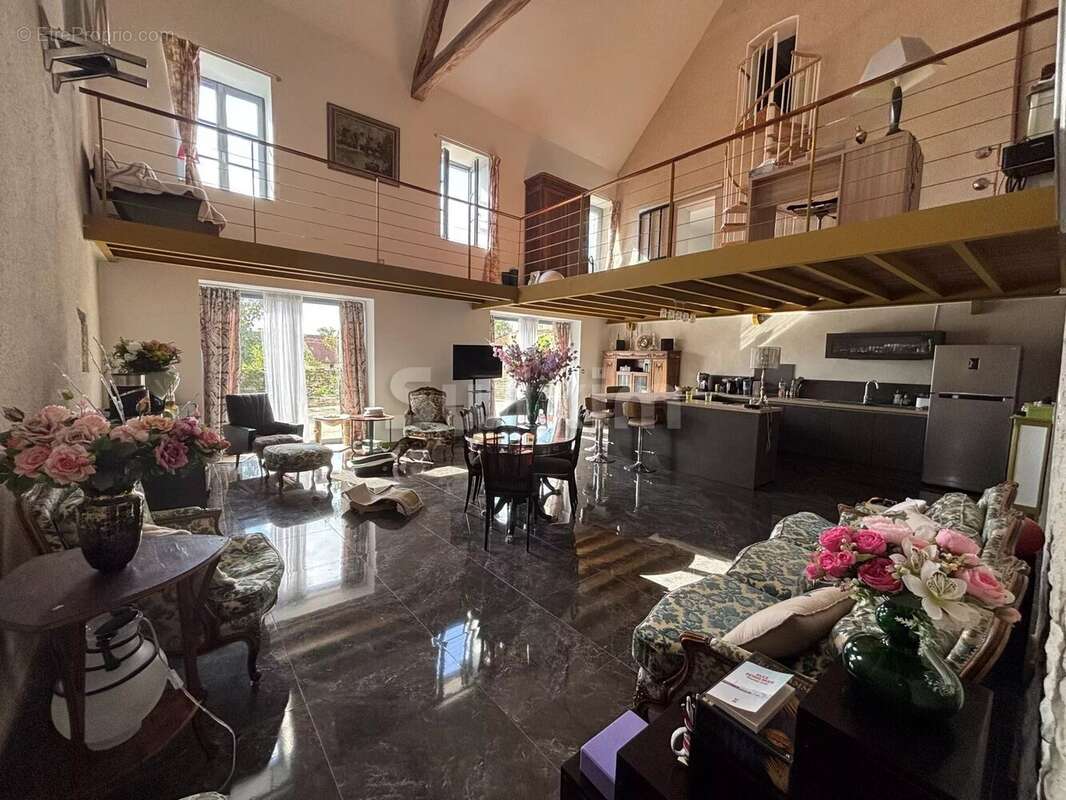 Maison à BARD-LES-EPOISSES