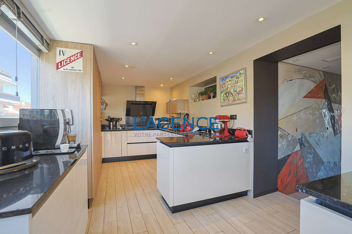 Appartement à HYERES