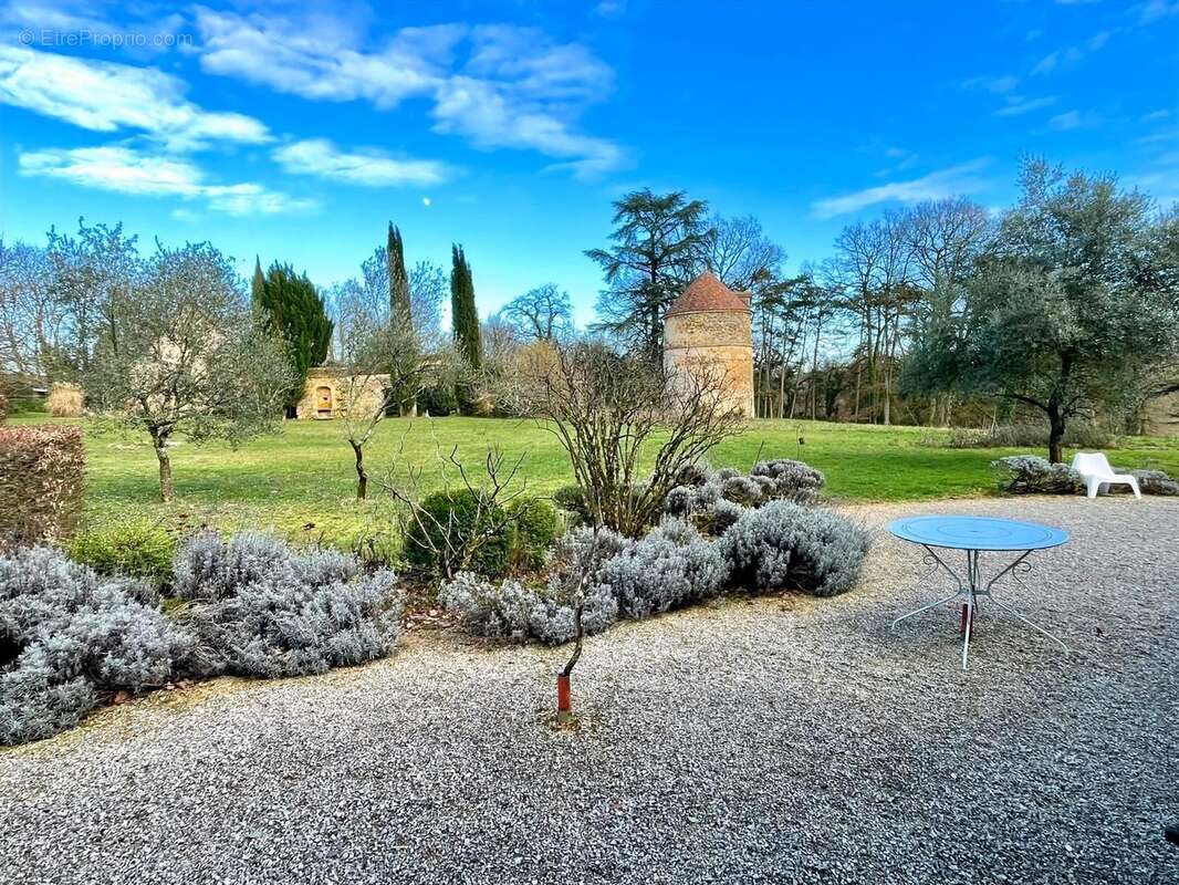 Maison à SAINT-MARTIN-D'AUXIGNY