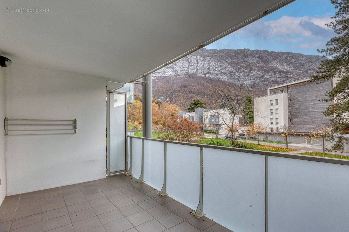 Appartement à SAINT-EGREVE