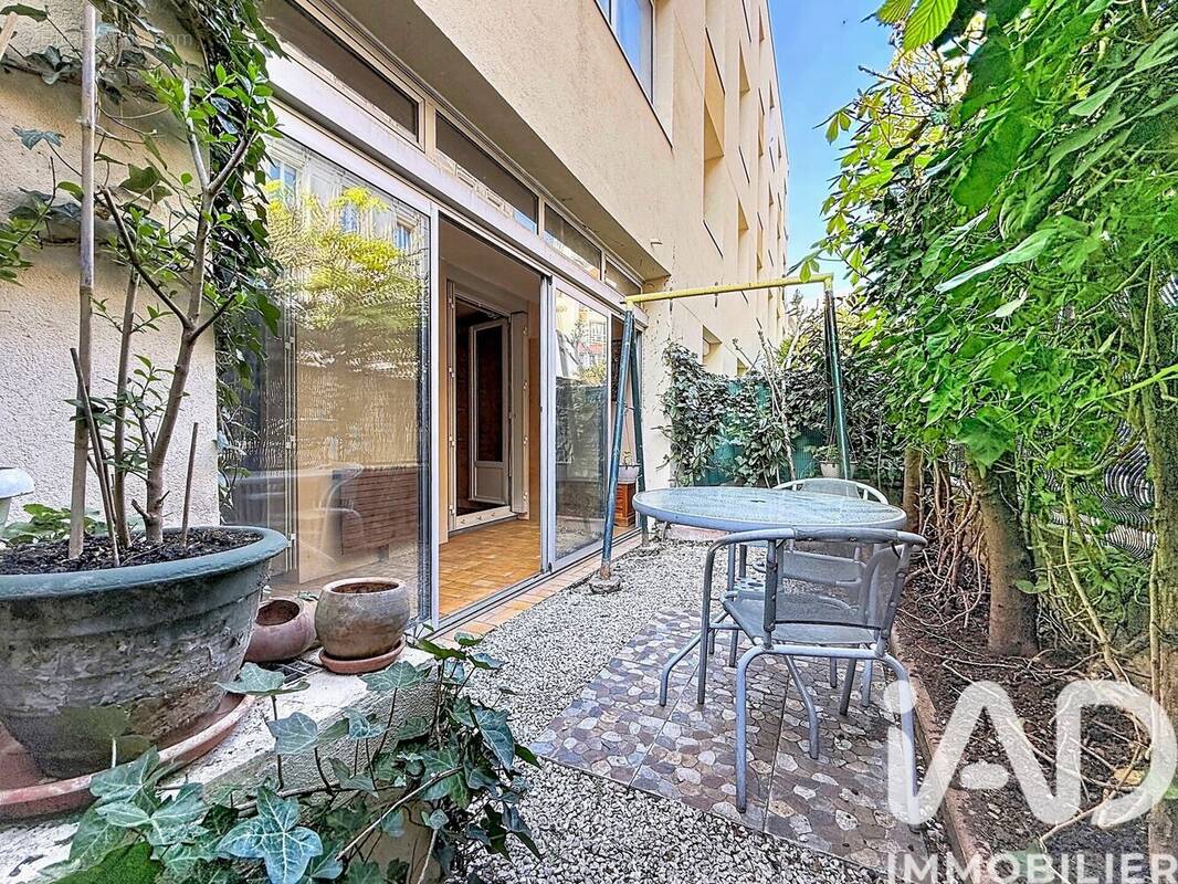 Photo 1 - Appartement à CLICHY