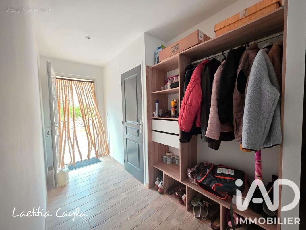 Maison 127 m² à Saint-Pierre-De-La-Fage  - photo 5