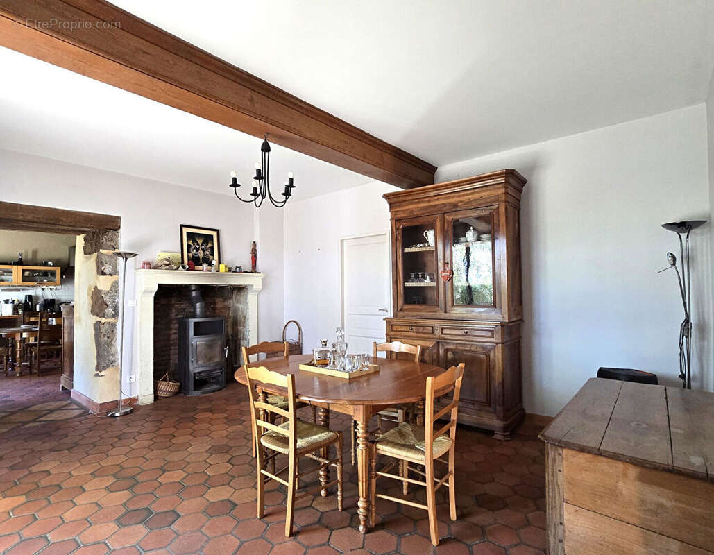 Maison à ETIVAL-LES-LE-MANS