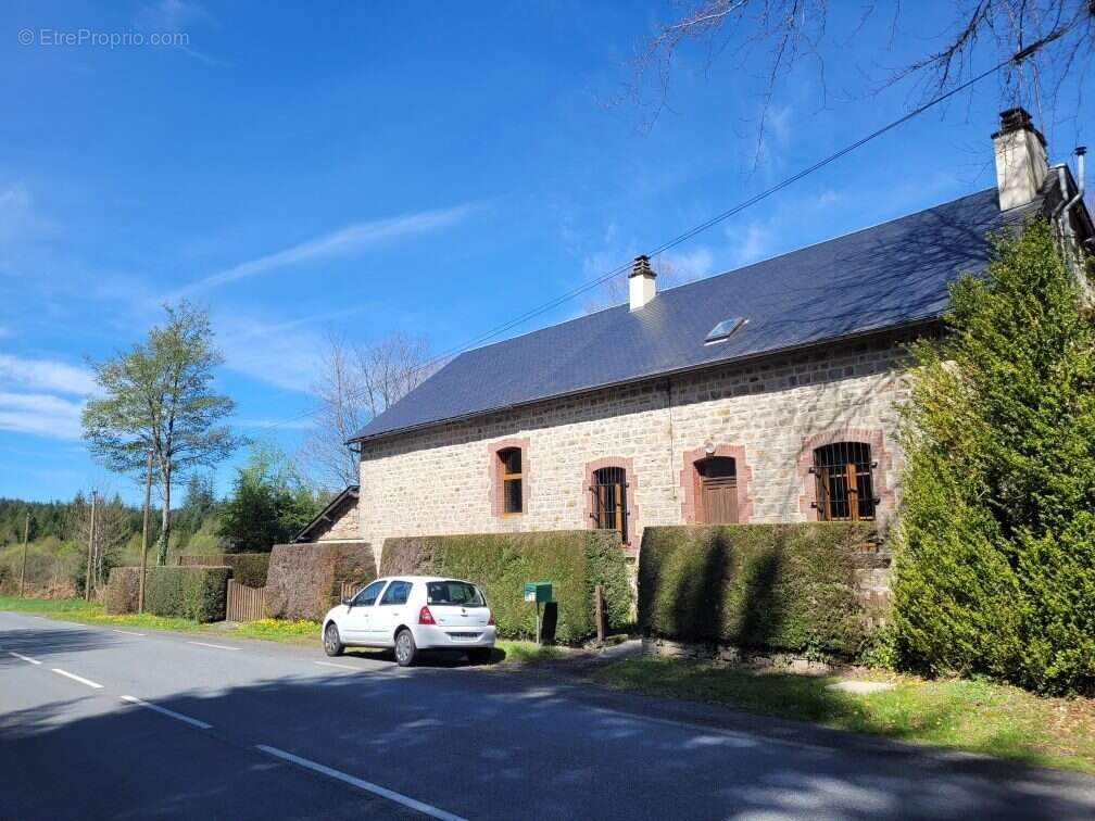 Maison à VIAM