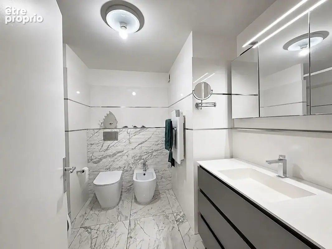 Superbe Appartement  3 pièces vue mer Port Fréjus+parking - photo 10